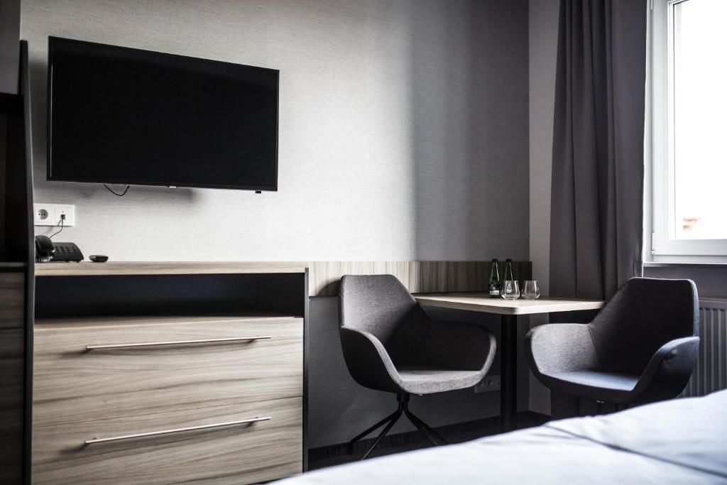Отель Hotel Mazurek Kolo-50