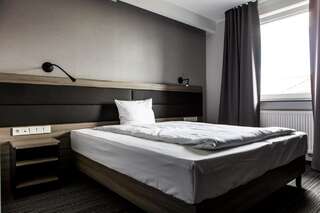 Отель Hotel Mazurek Kolo Номер-студио с кроватью размера "king-size"-6